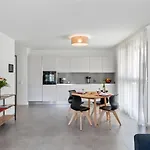 Appartamento Loctowers A4-2-3 By Interhome *